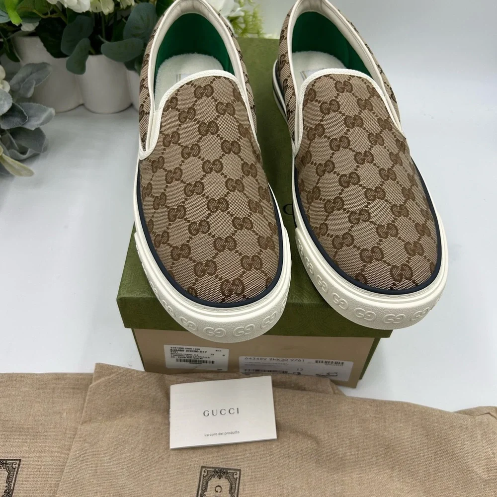 Men's Gucci, GG Supreme, slip on canvas sneakers size 13 made in Italy